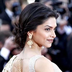 Sari-clad Deepika Padukone dazzles Cannes
