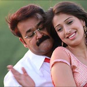 Review: Watch Oru Marubhoomikkatha only for Mohanlal