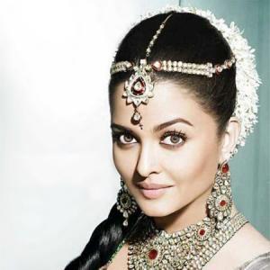 Aishwarya loses excess kilos; looks STUNNING in new ad
