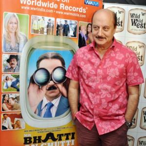 Anupam Kher's takes a break with Mr Bhatti
