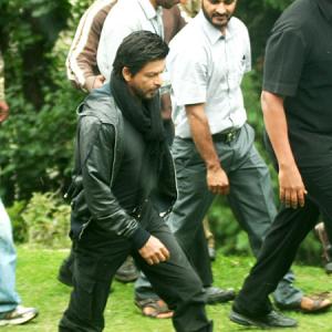 Images: Shah Rukh Khan shoots in Kashmir