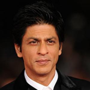 Shah Rukh Khan to undergo shoulder surgery