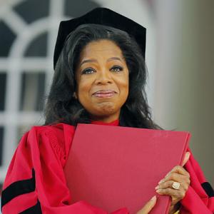 Oprah Winfrey receives honourary degree from Harvard