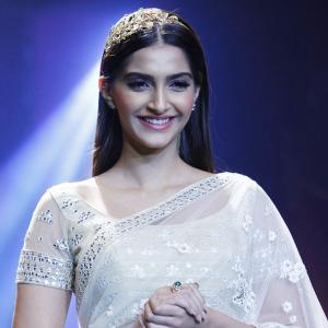 Sonam Kapoor: Can't do justice to what Rekha did in Khoobsurat