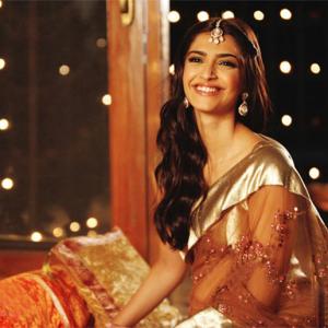 10 Ways To Celebrate Diwali, Bollywood Style