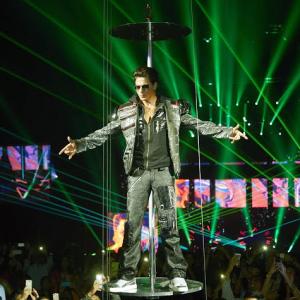 PIX: Shah Rukh and the SLAM! tour go to Chicago!