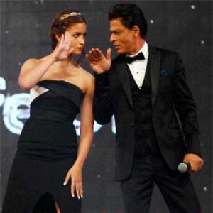 Think Shah Rukh and Alia will make a cute couple? VOTE!
