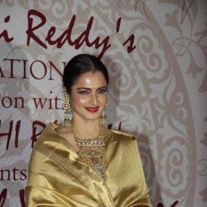 PIX: Rekha, Sridevi mingle at award function
