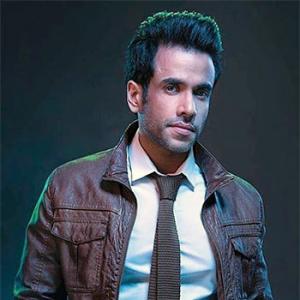 Tusshar Kapoor becomes father to a baby boy