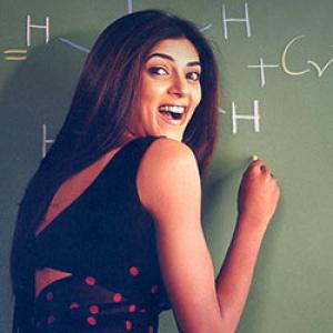 'Always wondered why my teacher's sari never flew the way it did in Main Hoon Na'