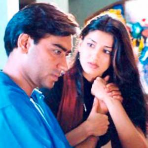 Quiz: Who played Ajay Devgn's father in Zakhm?