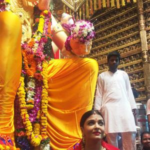 PIX: Aishwarya visits Lalbaugcha Raja