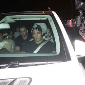 PIX: Salman returns home