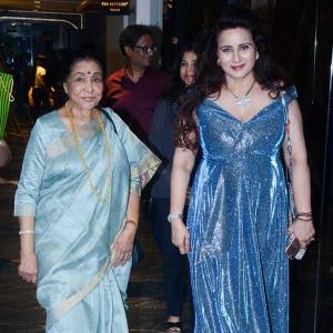 PIX: Asha Bhosle celebrates Poonam Dhillon's birthday