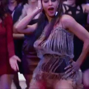 Can Jacqueline dance like Madhuri? VOTE!