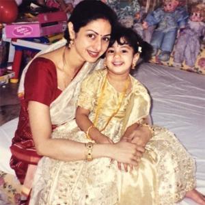 MUST SEE! Throwback star pix with their mommies