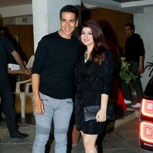 Video: Watch Akshay-Twinkle party with Sonali Bendre