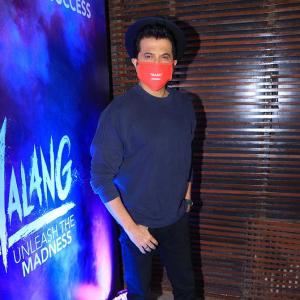PIX: Anil Kapoor parties with a mask!