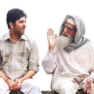 Video: Why is Amitabh arguing with Ayushmann?