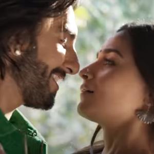 RARKPK Trailer: Bollywood Romance Is Back!
