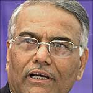 Suspend dialogue with Pakistan: Yashwant Sinha to gov