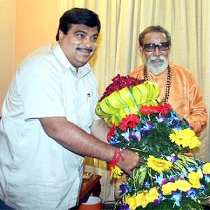 Gadkari meets Thackeray, seeks blessings