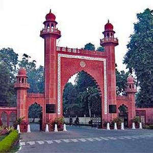 What plagues Aligarh Muslim University?
