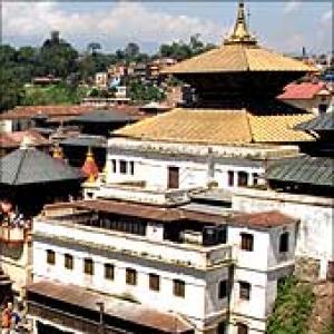 Indian priests at Nepal temple beaten up
