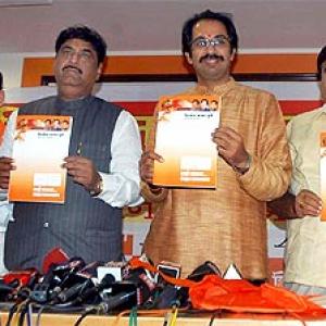 Maha polls: Sena-BJP manifesto promises jobs for poor