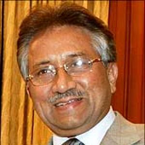 Court summons Musharraf in Bhutto murder case