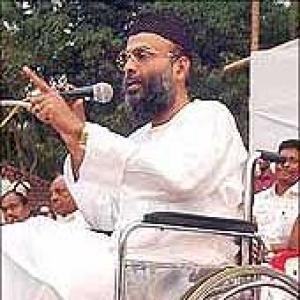 Blast accused Madani faces arrest, no relief for wife too