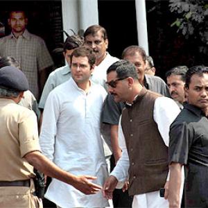 Images: Rahul dares Sena, reaches out to youth