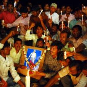 Pro-Telangana student cremated amid high tension