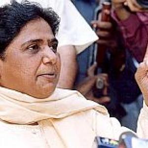 Mayawati seeks Sharad Pawar's ouster
