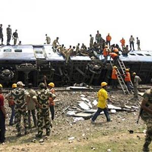 Pix: Maoist attack leads to train mishap, 100 dead 