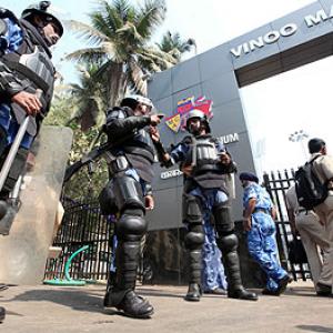 In PHOTOS: Guns, cameras, action at battleground Mumbai