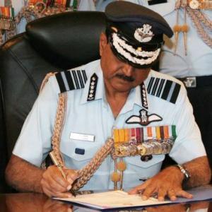 IAF chief, US discuss setting up Indian space, cyber commands