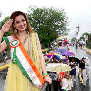 PIX: Kangna dazzles at India Day parade 