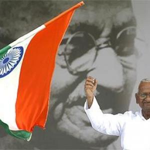 Get the Lokpal Bill passed or go: Hazare to govt