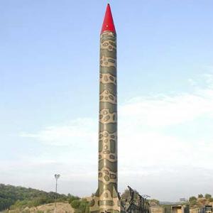 'Pak increasing its nuclear arsenal to counter India'