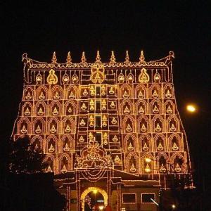 Experts count the vast TREASURE of Kerala temple