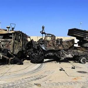 Aliied forces target Gaddafi's ground forces