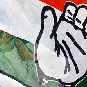 Cong leaders have put party on life support in Maharashtra