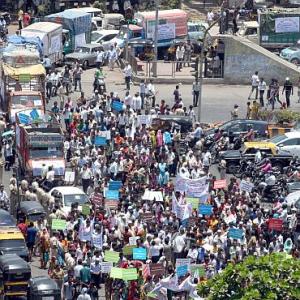 4500 families protest against Medha Patkar