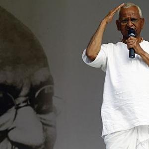 One can't deny that Cong is thick-skinned, says Hazare