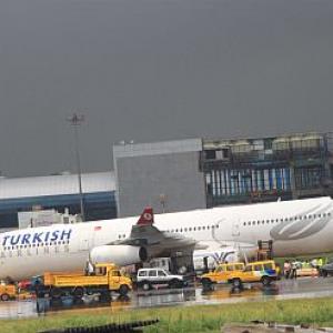 Turkish plane skids off Mumbai airport runway