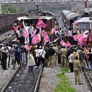 36-hour rail blockade in Telangana ends, commuters relieved