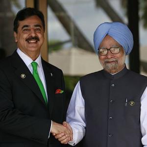 Pak ready to resolve all issues with India: Gilani