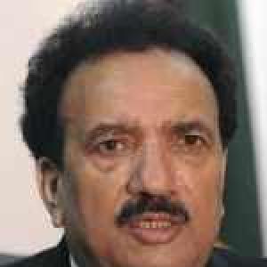Rehman Malik arrives in India after confusion over PAF clearance