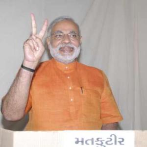 Gujarat votes in 2nd phase, Modi confident of hat-trick